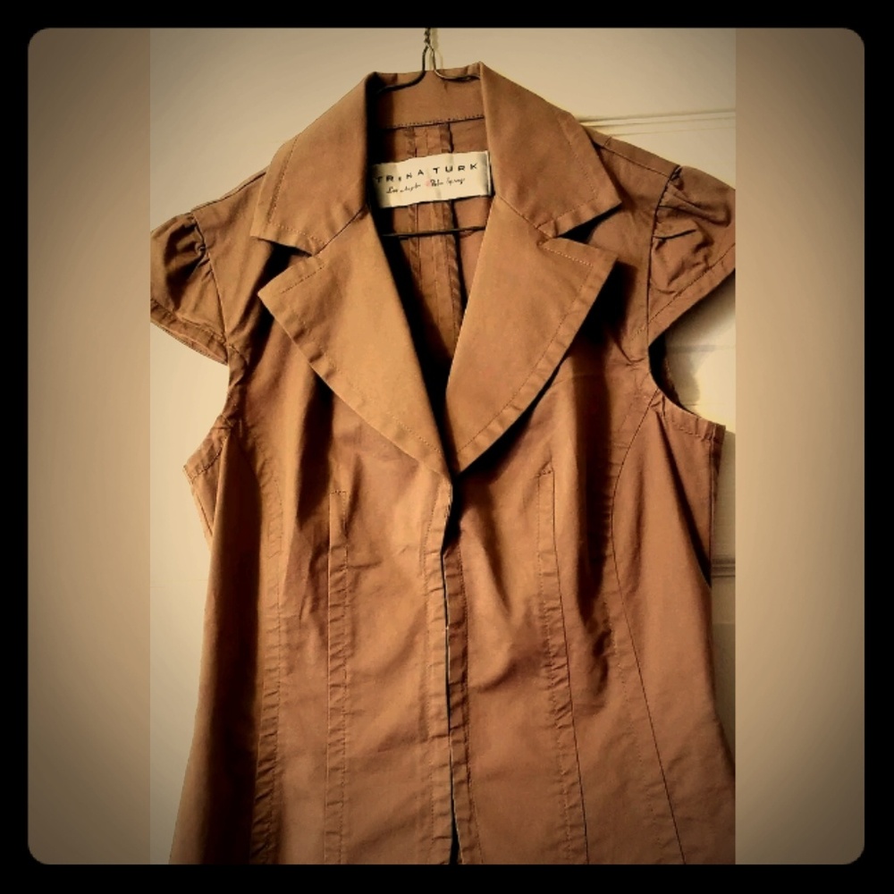 Ladies brown shirt made in usa